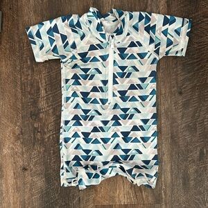 George hats one piece swim 
6-12m